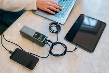 Preview: Verbatim Charge 'n' Go Powerbank 27.000 mAh metall-grau