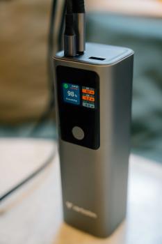 Verbatim Charge 'n' Go Powerbank 27.000 mAh metall-grau