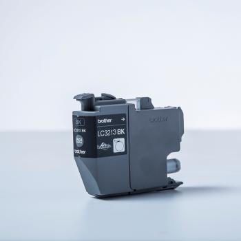 Preview: Brother Tinte LC-3213BK Schwarz bis zu 400 Seiten nach ISO/IEC 24711