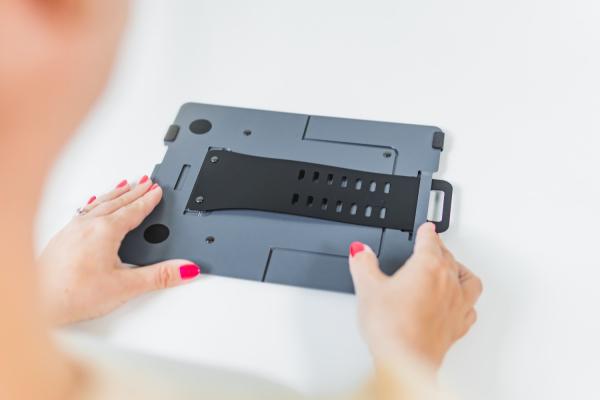 Bakker Elkhuizen Laptop und Tablet Halterung FlexTop 170 Dark Grey