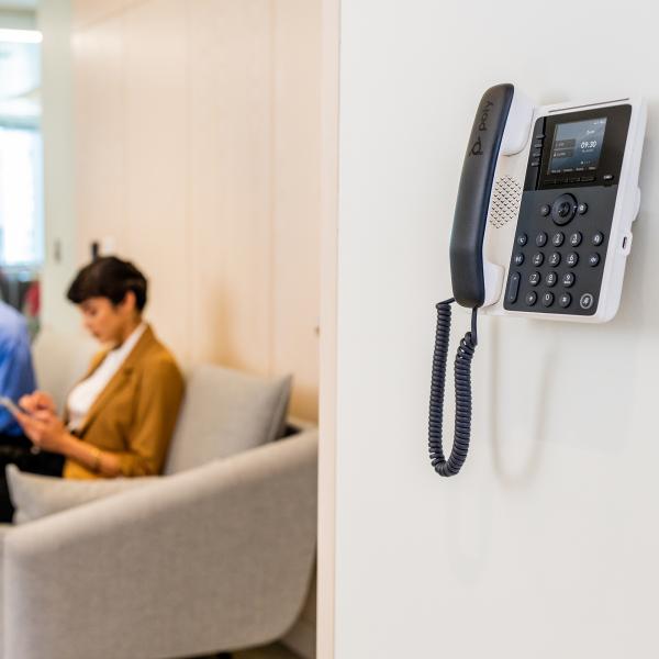 HP Poly Edge E100 IP Phone PoE