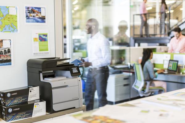 HP 312A (CF382AC) Contract-Toner Gelb – Original LaserJet Tonerkartusche, ca. 2.700 Seiten